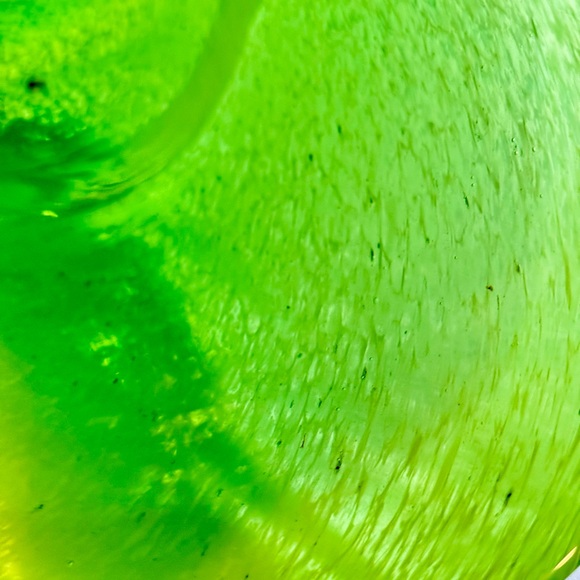 12” Tall Vintage Vibrant Green & White Bubble Glass Vase Minimalist Maximalist - Picture 9 of 16